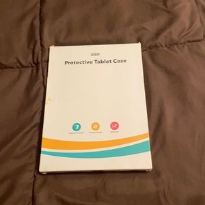 ESR Protective Tablet Case